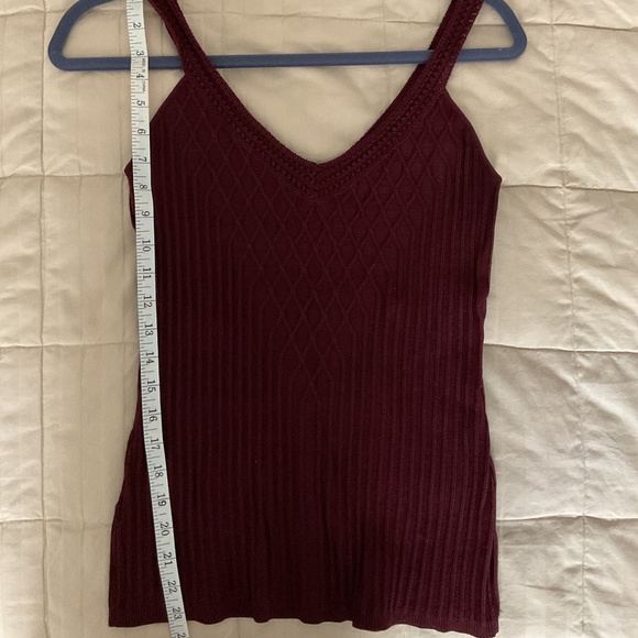 White House Black Market Burgundy Tank - Picture 4 of 5